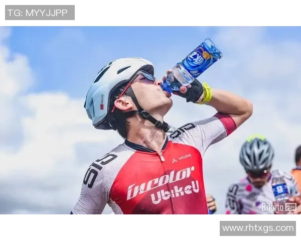 足球球星代言能量饮料掀起运动潮流引领年轻人健康新风尚 足球球星代言能量饮料掀起运动潮流引领年轻人健康新风尚